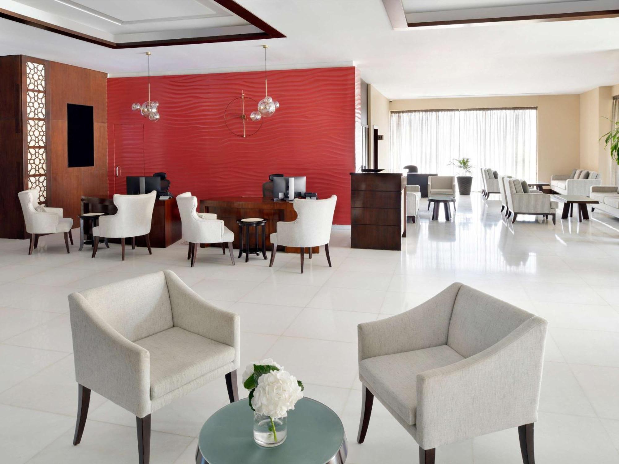 Moevenpick Hotel Apartments Al Mamzar Дубай Екстер'єр фото Lobby